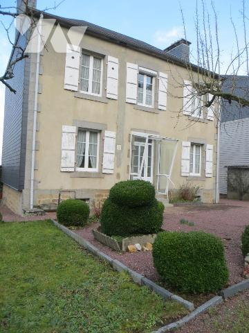 EXCLUSIVITE - SAINT-SEVER CALVADOS - MAISON DE VILLE AVEC CACHET 