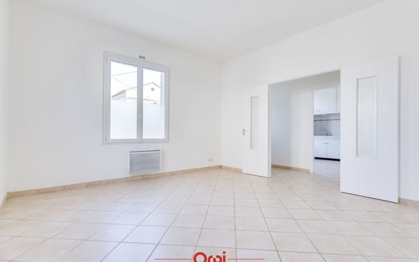 Appartement à vendre    3 pièces • 82,58 m2 Marseille 12