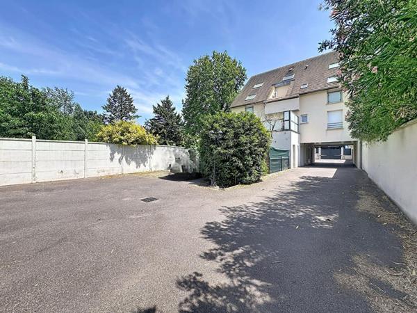 Duplex récent de standing  Climatisation Deux balcons  petite copropriété Faibles charges
