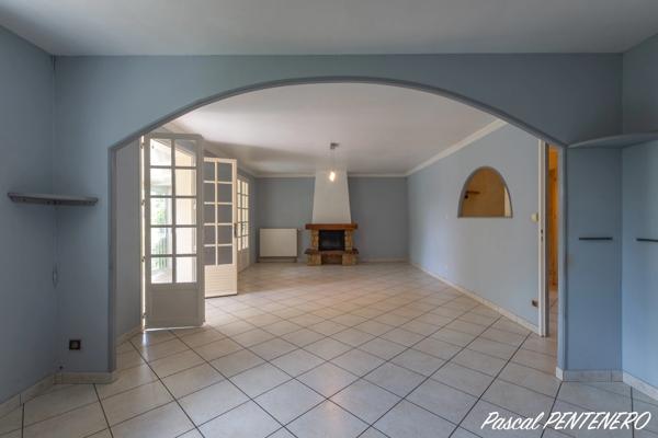 🏡 Maison 3 chambres + véranda + jardin arboré 🌿 – Tram T3 à pied – Meyzieu Gare