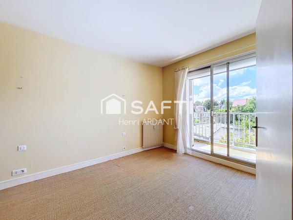 SITUATION AU TOP avec GARAGE ! Pour mon nid ou pour mes bureaux ?