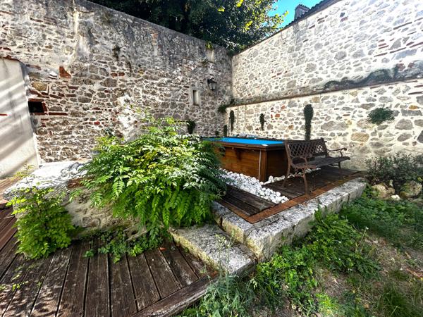 Maison 6 pièce(s) 5 chambre(s) 255.94 m²
