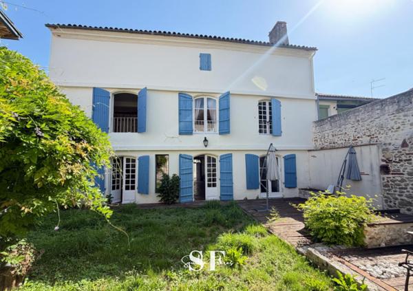 Maison 6 pièce(s) 5 chambre(s) 255.94 m²