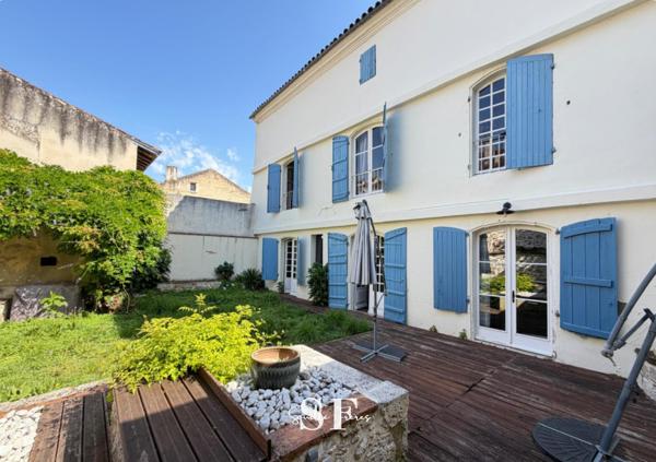 Maison 6 pièce(s) 5 chambre(s) 255.94 m²