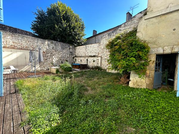Maison 6 pièce(s) 5 chambre(s) 255.94 m²