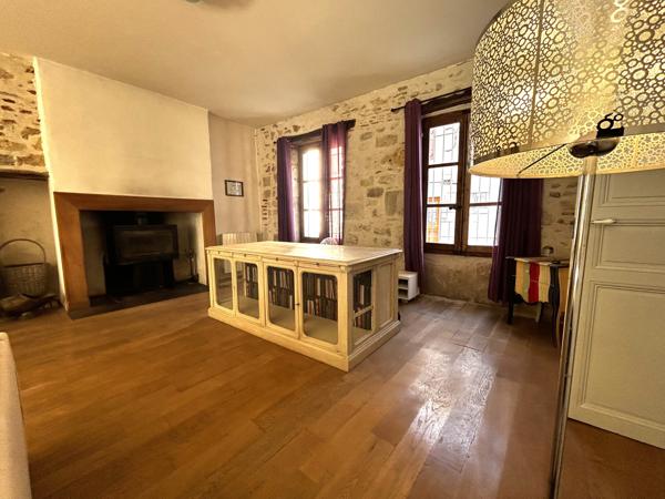 Maison 6 pièce(s) 5 chambre(s) 255.94 m²