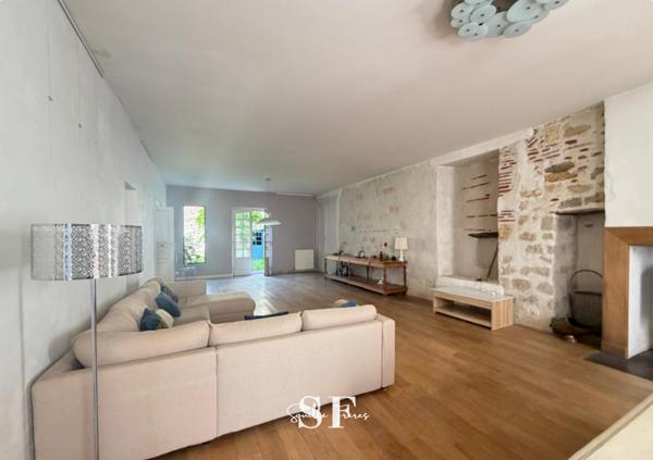 Maison 6 pièce(s) 5 chambre(s) 255.94 m²