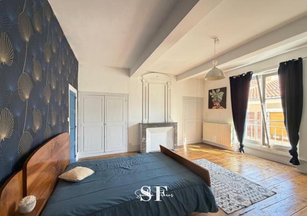 Maison 6 pièce(s) 5 chambre(s) 255.94 m²