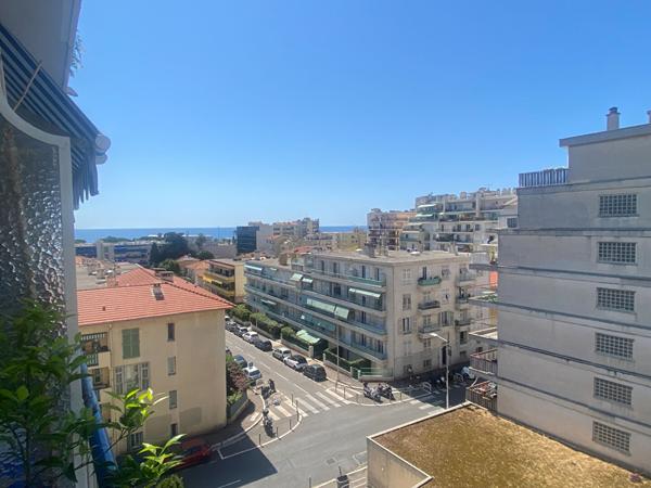 Appartement 3 pièces à vendre à Nice /06200/FERBER - Vue dégagée, exposition Sud