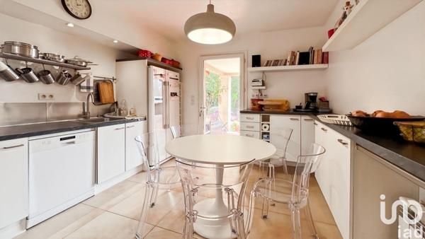 Maison à vendre 6 pièces 148 m² Roquefort-les-Pins