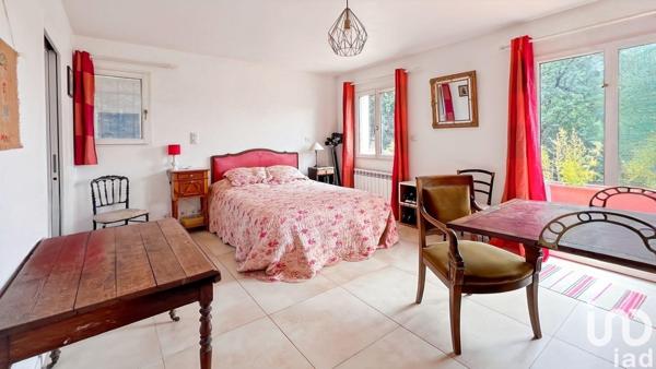 Maison à vendre 6 pièces 148 m² Roquefort-les-Pins