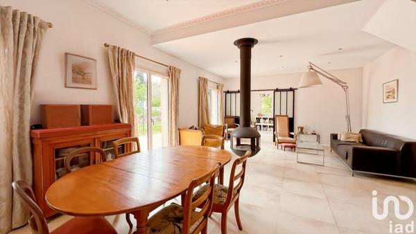 Maison à vendre 6 pièces 148 m² Roquefort-les-Pins