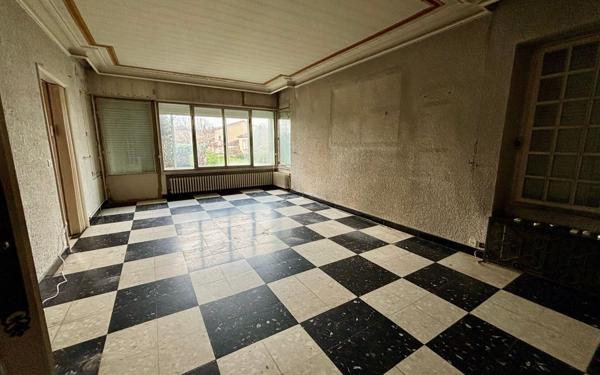 Maison à vendre    6 pièces • 204 m2 Castres