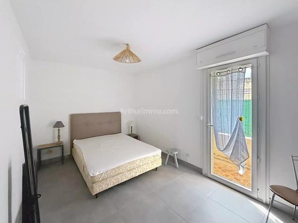 Vente                                                      Appartement
                        
                     4 pièces                      70 m2                     à L'Île-Rousse
