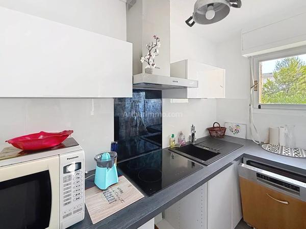 Vente                                                      Appartement
                        
                     4 pièces                      70 m2                     à L'Île-Rousse