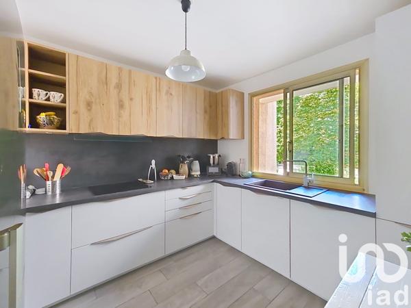 Appartement à vendre 5 pièces 106 m² Suresnes