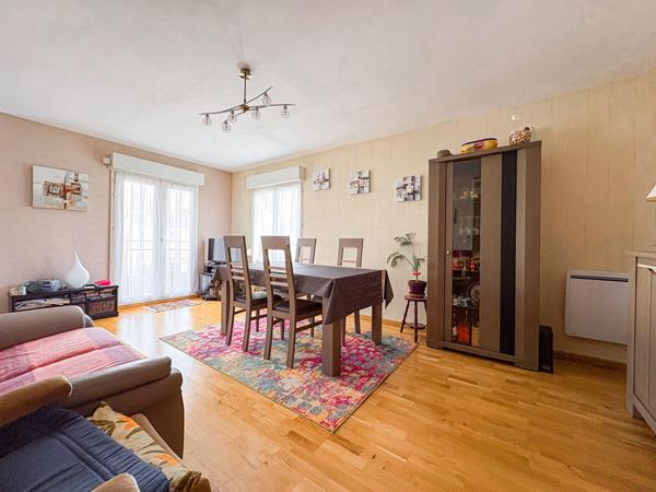 ANGERS : Lafayette / Gare : appartement 2 chambres avec garage boxé, cave et balcon !