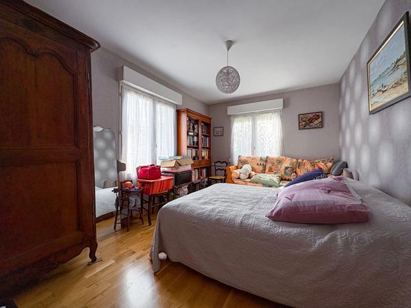 ANGERS : Lafayette / Gare : appartement 2 chambres avec garage boxé, cave et balcon !