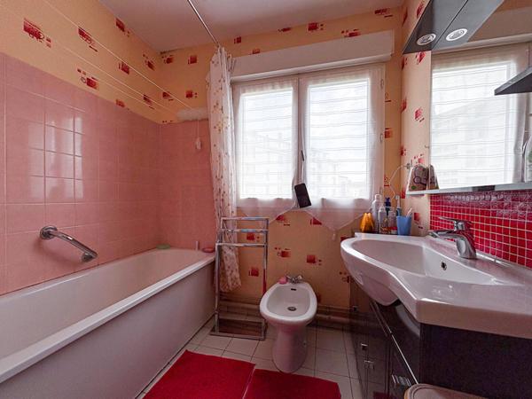 ANGERS : Lafayette / Gare : appartement 2 chambres avec garage boxé, cave et balcon !