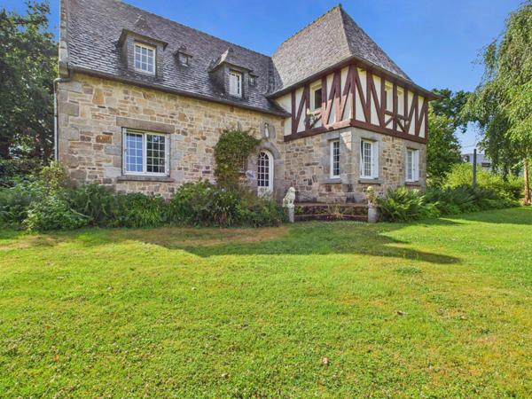 MAGNIFIQUE MAISON A COLOMBAGES DE 153 M2