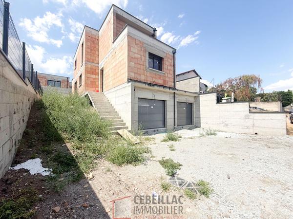 Villa 5 pièce(s) 3 chambre(s) 110.95 m²