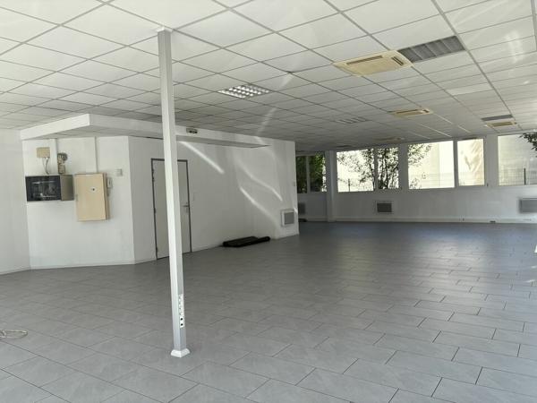 BUREAUX à LOUER de 122 m²
