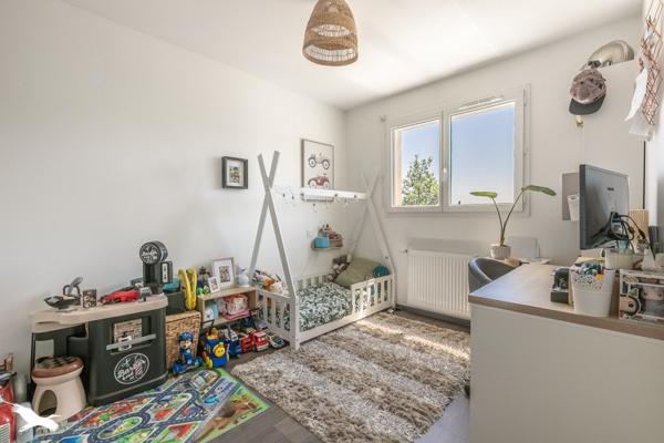 Maison à vendre 385 688 € Saint-Médard-en-Jalles 4 p 82 m² DPE C