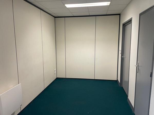 A LOUER BUREAUX 63 M2 COMPIEGNE - ZAC DE MERCIÈRES