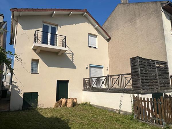 MAISON 6 PIECES DE 140 M²