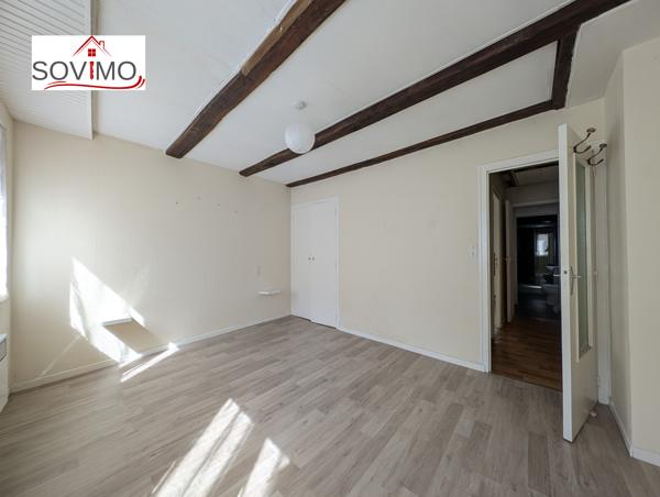 MAISON DE BOURG, 2 CH, COUR