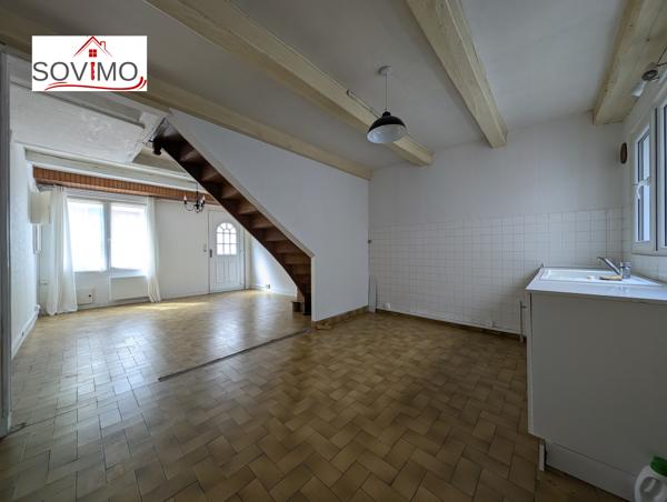 MAISON DE BOURG, 2 CH, COUR