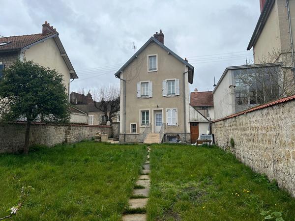 Maison en plein centre meublée 5 pièces à louer à L'Isle-Adam, 102 m²