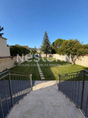 Maison en plein centre meublée 5 pièces à louer à L'Isle-Adam, 102 m²
