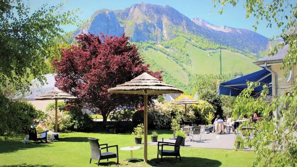 BAR TABAC HOTEL RESTAURANT DANS LES PYRENEES (64)