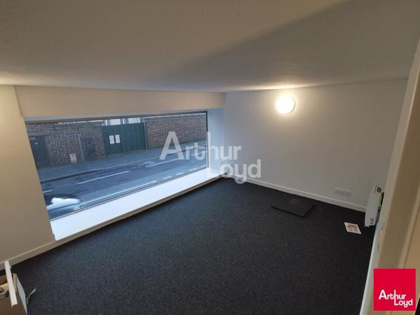 RENNES ST HELIER - BUREAUX A LOUER - 84 M²