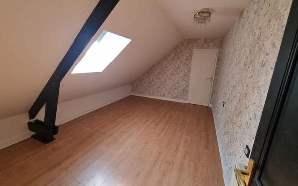 Maison à vendre    5 pièces • 207 m2 Glandon