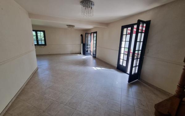 Maison à vendre    5 pièces • 207 m2 Glandon