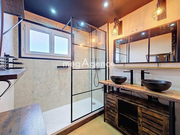 Maison à CHOLET, 49300 - 7 pièces 130m²