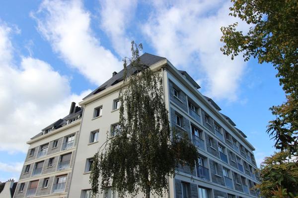 SUR LES BORDS DU HALAGE, UN APPARTEMENT TYPE 2 À RÉNOVER AVEC PARKING. - A QUIMPER Quimper OUEST Quimper PROCHE CENTRE