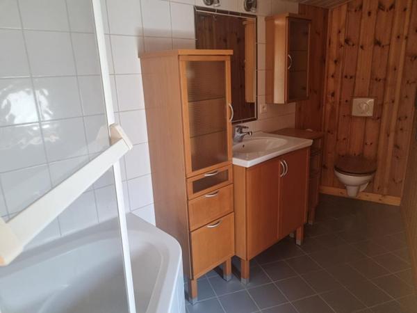 BOULIEU LES ANNONAY 07100  Maison en pierre de 43.63m² répartis sur 3 niveaux avec agencement optimisé et en très bon état général