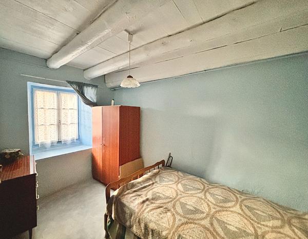 Vente Maison90 m² - 4 Pièces - POLIGNAC (43000)