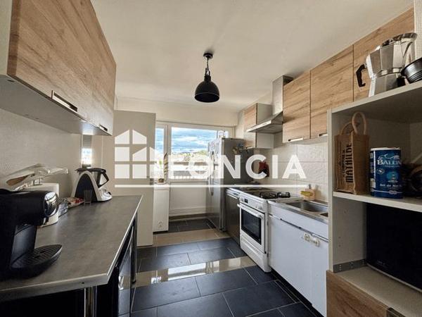 À vendre Appartement 3 pièces 74.39 m² - Saint-étienne 42100