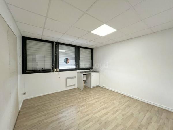 BUREAUX à LOUER de 145 m²