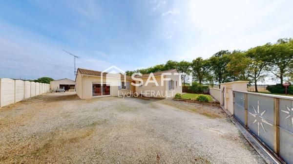 À Vars, Maison familiale plain pied récente alliant confort moderne, économies d’énergie et proximité immédiate de toutes commodités !