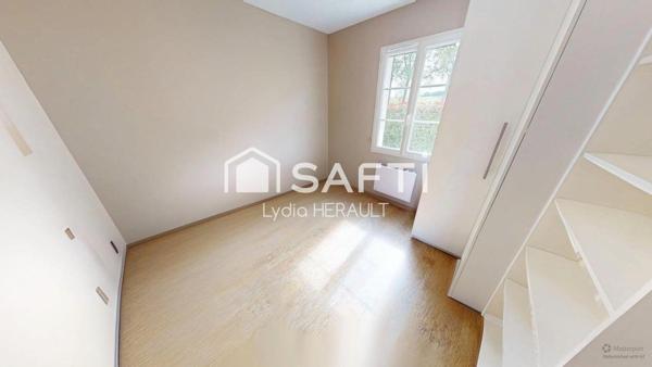 À Vars, Maison familiale plain pied récente alliant confort moderne, économies d’énergie et proximité immédiate de toutes commodités !