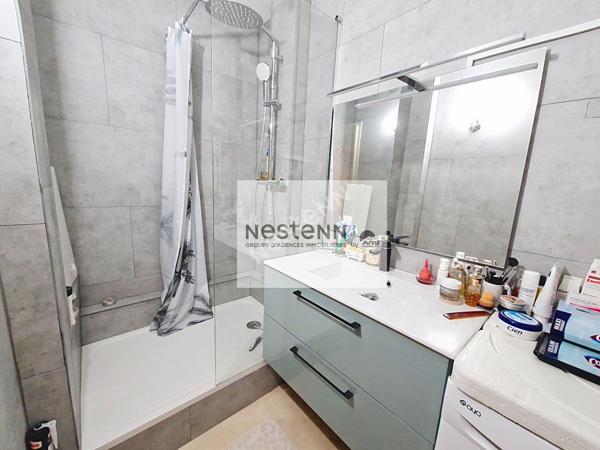 Beau T3 rénové de 70 m² au 9? étage avec 2 balcons