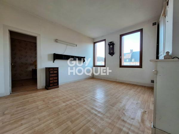 DOULLENS HYPER CENTRE - MAISON INDIVIDUELLE D'ENVIRON 180M² AVEC JARDIN ET UN SOUS SOL COMPLET