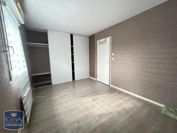 Maison à louer 4 pièces 84.38m² Saint-Pantaléon-de-Larche (19600)