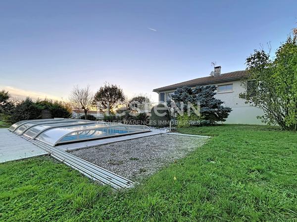 Charmante maison avec studio et piscine à Pouillé avec plus de 2500 m² de terrain