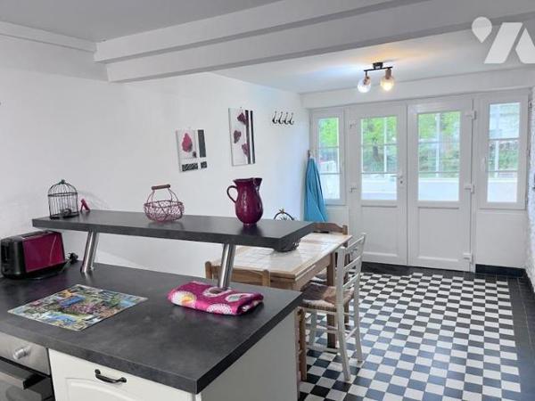 Propriété composée de 3 Logements (B997)